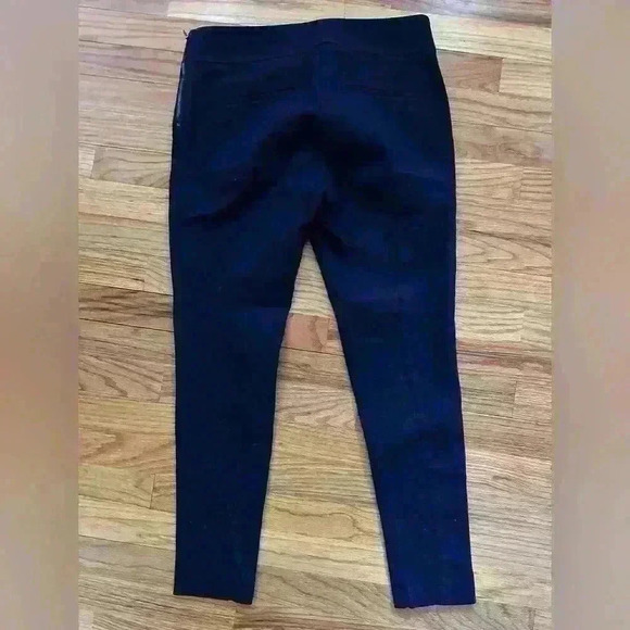 Ann Taylor Side Zip Pants Size 6 - Like New - Picture 2 of 3